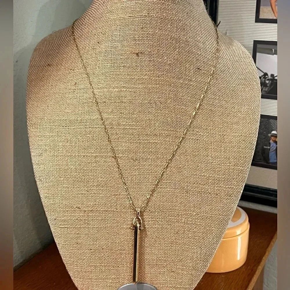 NWOT Gold 24” Pendant Necklace #JW7